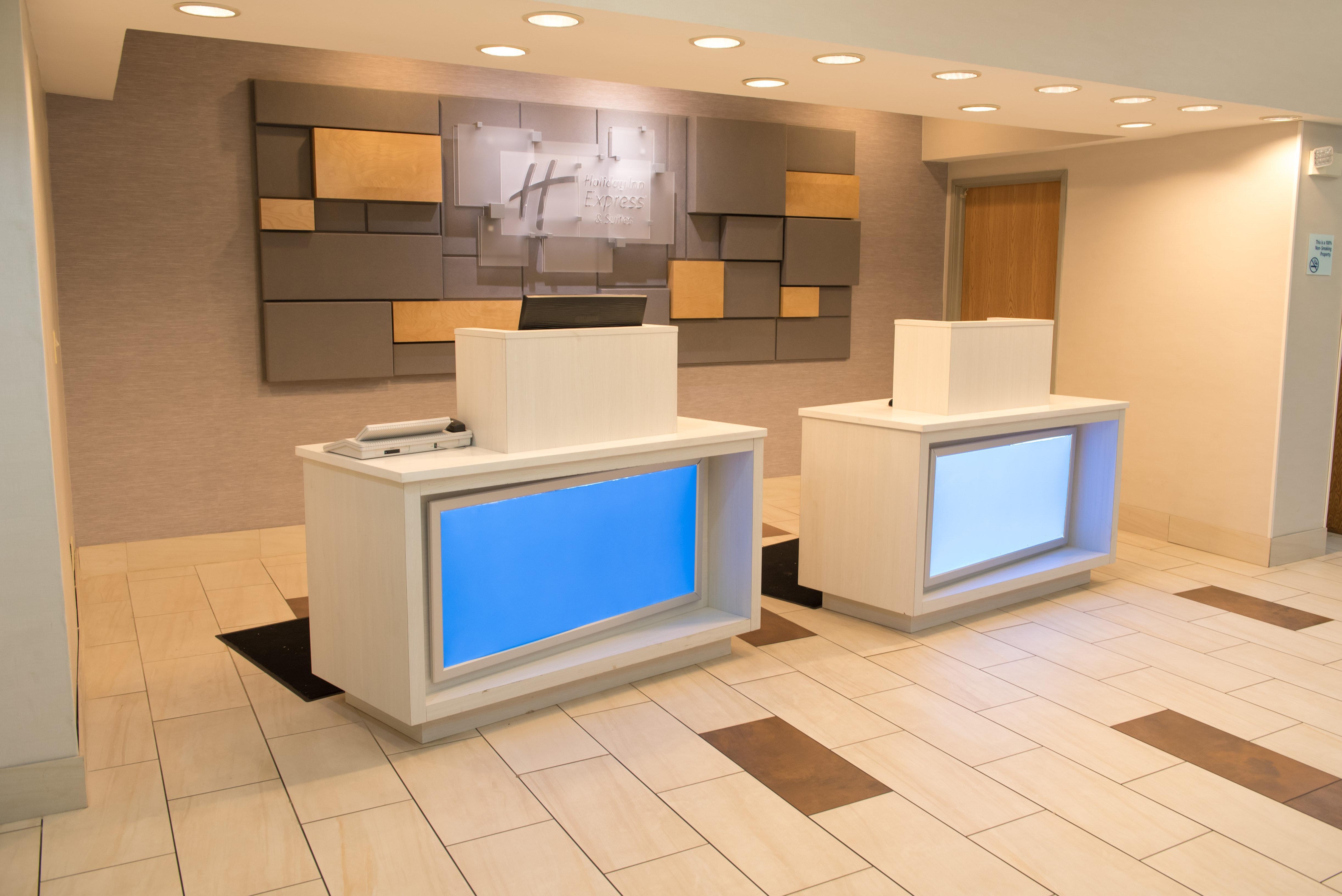 Holiday Inn Express Hotel & Suites Elkhart-South By Ihg Exterior foto
