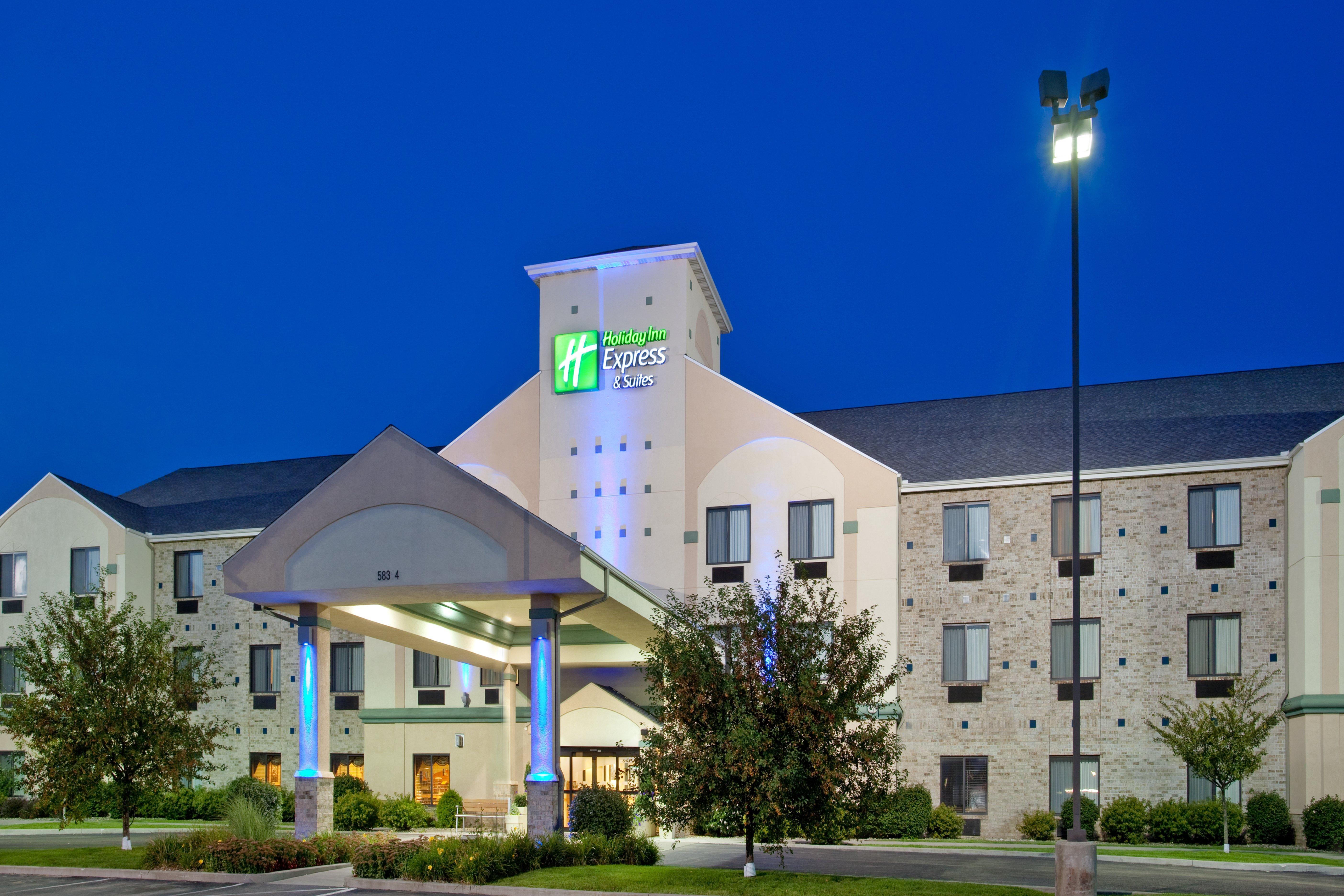 Holiday Inn Express Hotel & Suites Elkhart-South By Ihg Exterior foto